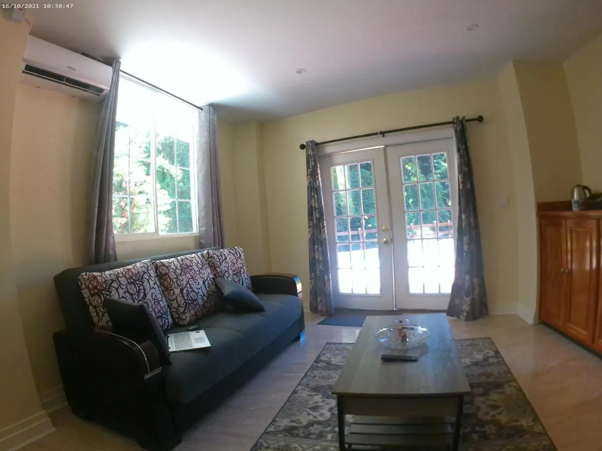 Toraille Waterfall Poolside Apartment Soufriere