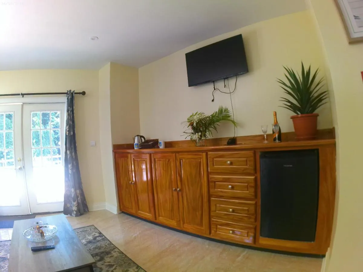 Toraille Waterfall Poolside Apartment Soufriere 0*,  Saint Lucia